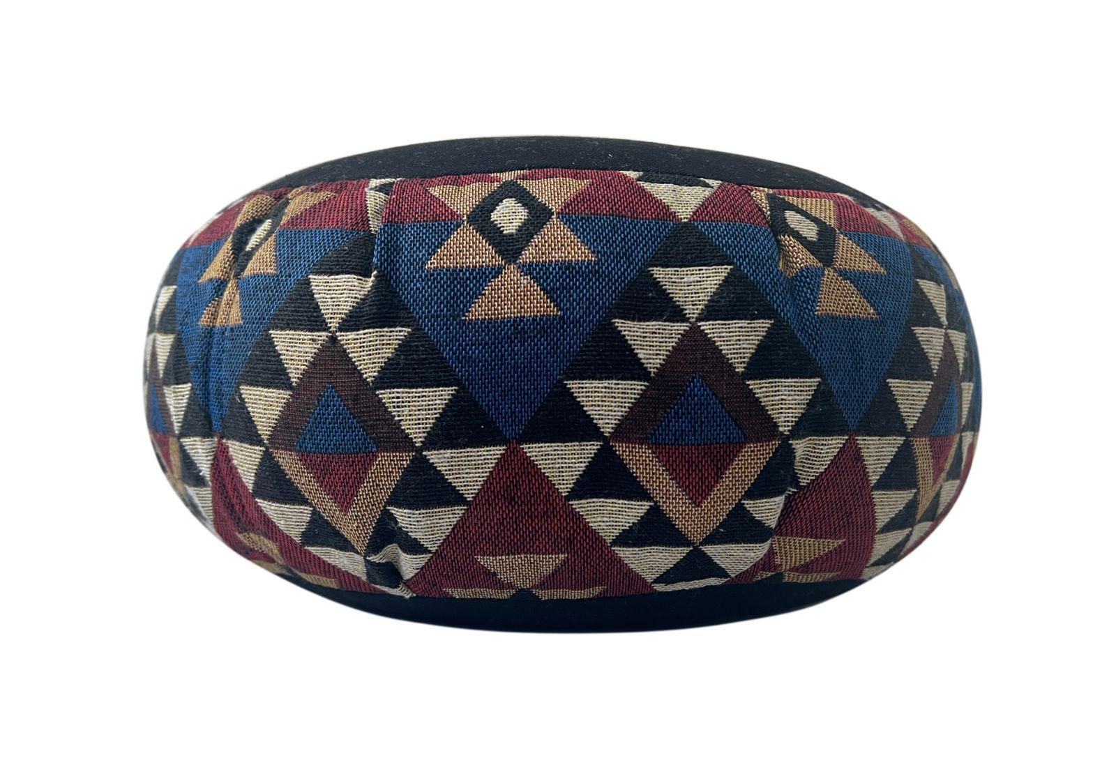 Coussin de méditation à motif ethnique
